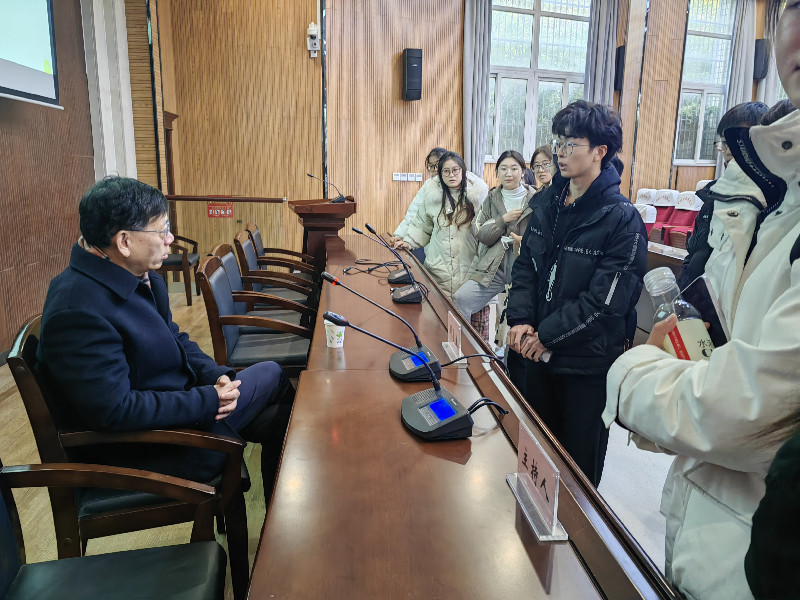 ʏ�������tˎ���޹�˾�c�������tˎ�ߵȌ��ƌWУ�e�k������Ӣӆ�ΰࡱ���v��